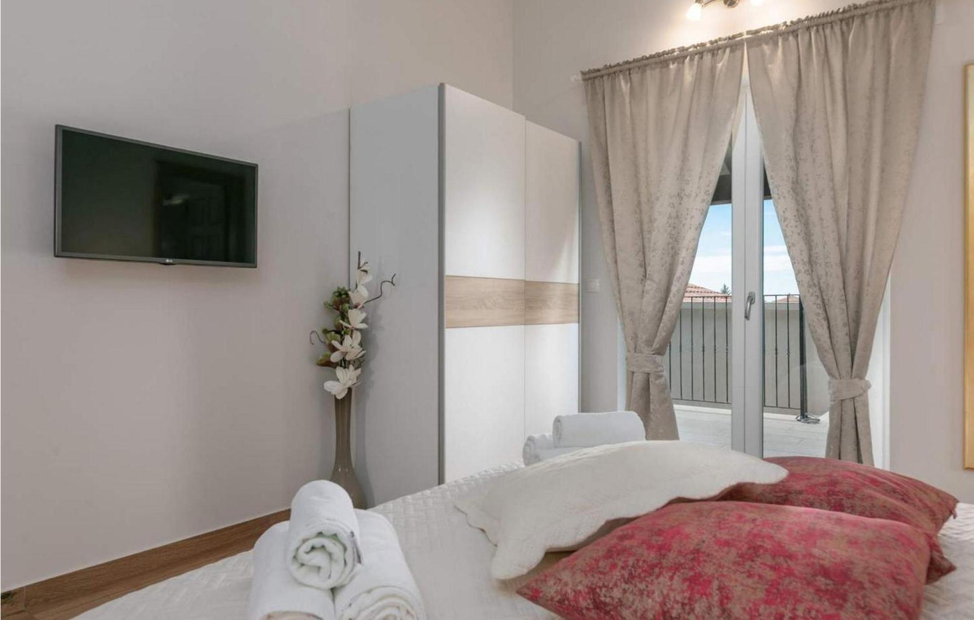 Villa Bellevue Sveti Lovreč Pazenatički Buitenkant foto